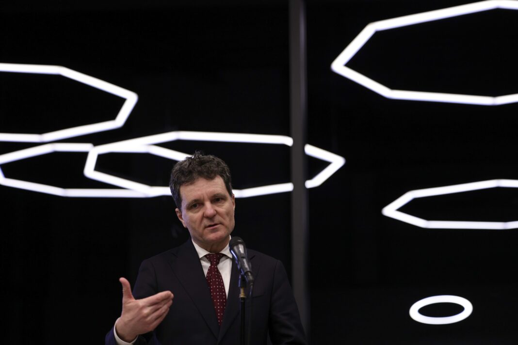 NEWS.ro: Nicuşor Dan, despre referendumul privind justiţia: Analizăm propunerile tehnice pentru a asigura, pe de o parte, confidenţialitate, pe de altă parte, pentru toţi cei care se uită la demersul ăsta, certitudinea că e ceva pe bune