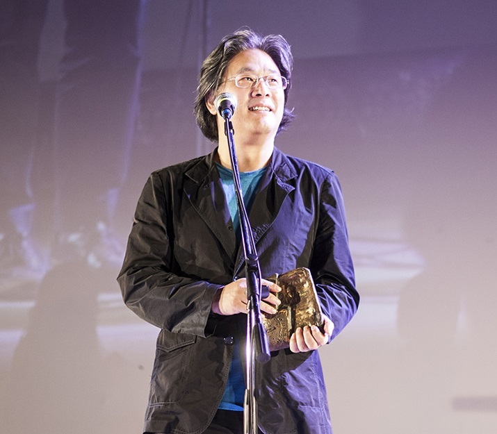 NEWS.ro: Park Chan-wook a fost ales preşedintele juriului Festivalului de Film de la Cannes din 2026