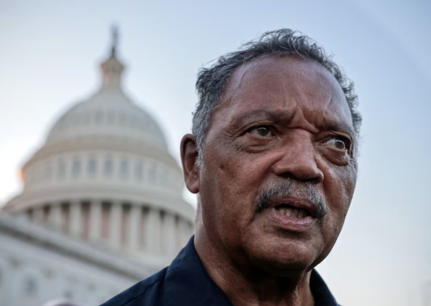 NEWS.ro: Pastorul Jesse Jackson, un vechi activist al drepturilor civice, a murit la vârsta de 84 de ani
