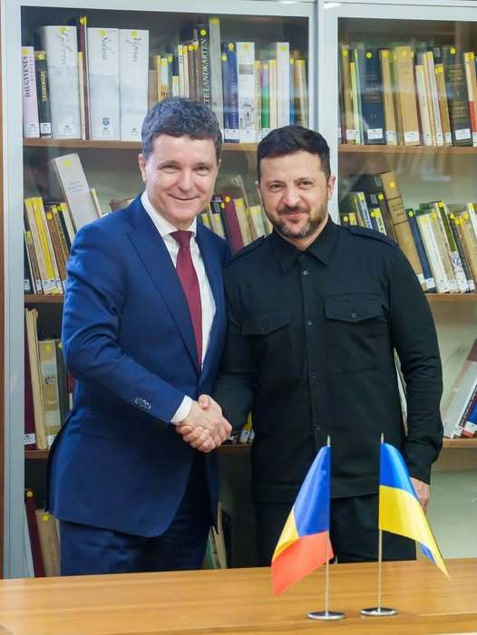 NEWS.ro: Patru ani de război în Ucraina - Nicuşor Dan: Ucraina luptă pentru noi toţi şi menţine securitatea întregului nostru continent, cu un curaj şi o rezistenţă admirabile/ Negocierile trebuie să continue până se vor îndeplini condiţiile pentru o pace justă