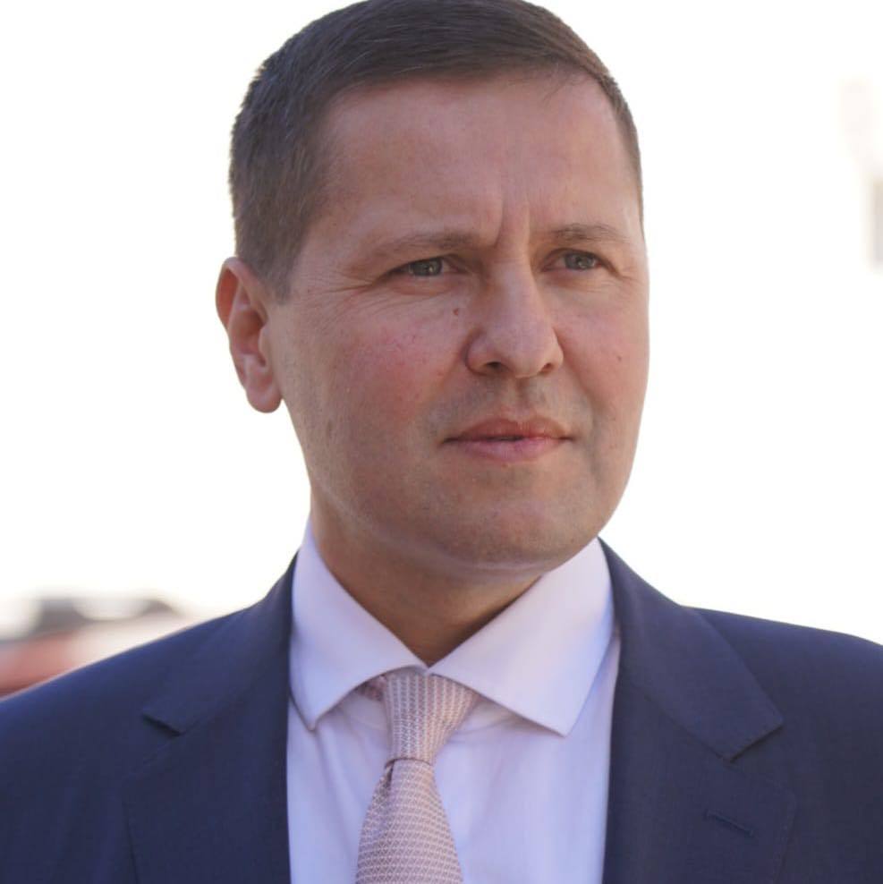 NEWS.ro: Prim-vicepreşedintele PSD Corneliu Ştefan: Voi propune reducerea numărului de parlamentari la 300. Începem reforma de sus