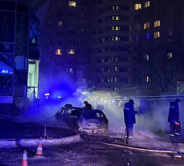 NEWS.ro: Rusia şi-a continuat bombardamentele intense asupra Ucrainei. Sunt trei morţi, printre care o mamă şi copilul ei. Atac masiv la Odesa / „Numai Trump poate opri războiul”, spune ministrul de externe al Ucrainei, solicitând accelerarea negocierilor de pace