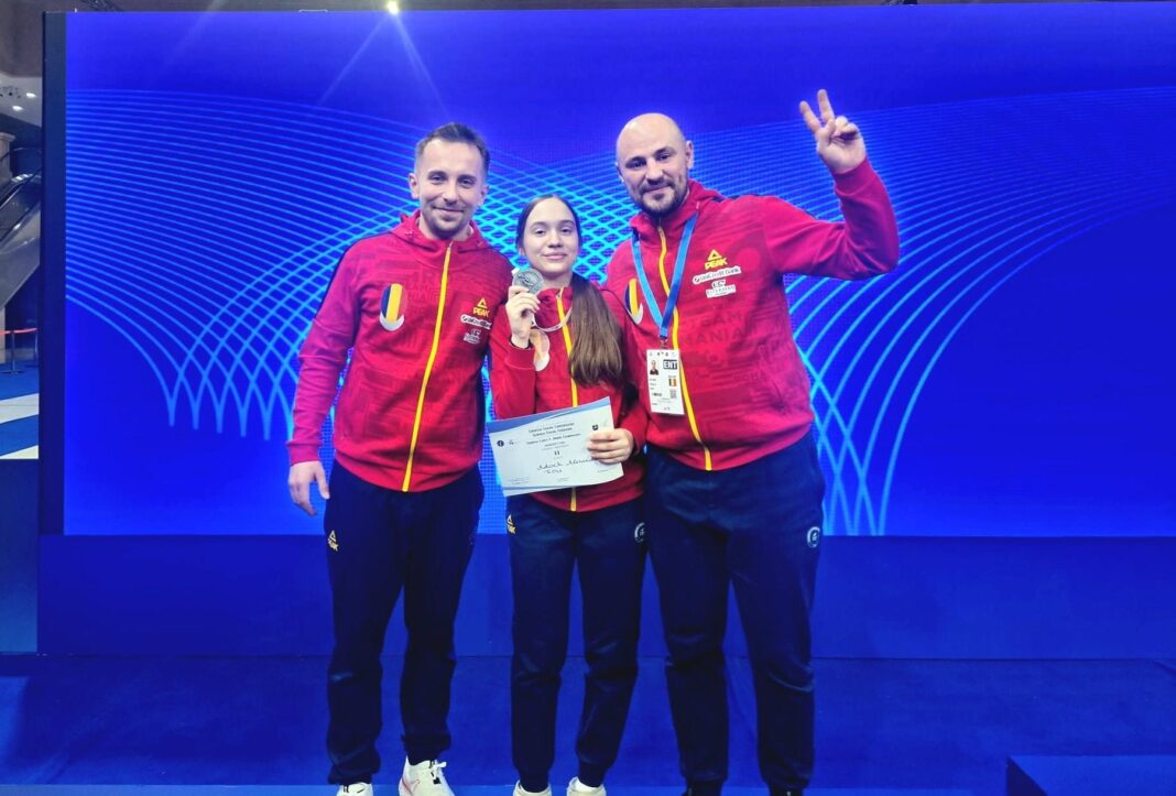 NEWS.ro: Scrimă: Argint pentru România la Europenele de Cadeţi