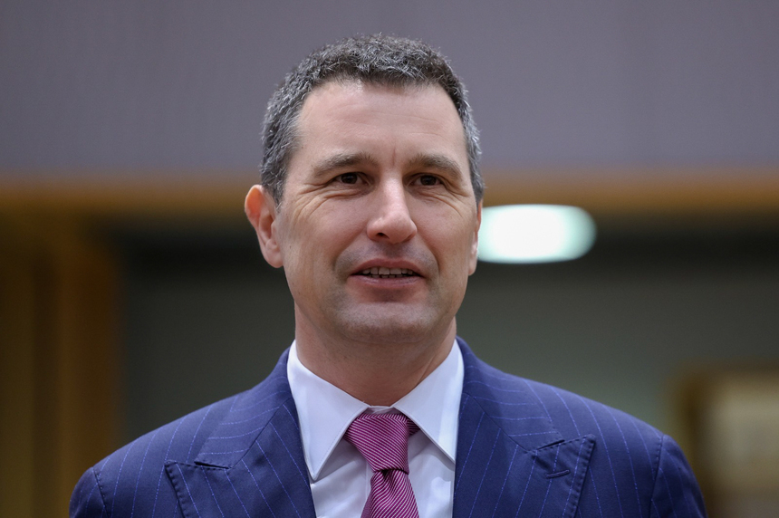 NEWS.ro: Tanczos Barna: Salariile din administraţia publică locală sunt incorect de mici / Impozitul pe venit trebuie să rămână în propoziţie de 100% la nivel local. Acest lucru trebuie continuat şi în 2026