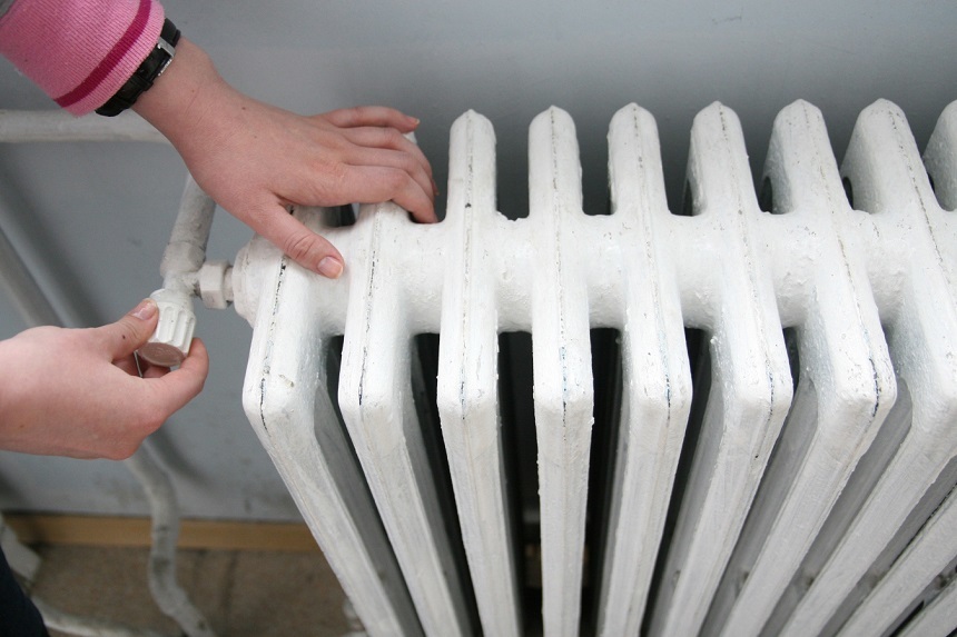 NEWS.ro: Termoergetica, clarificări privind calculul facturii: Conform legii, e deja inclus şi pus în aplicare un mecanism de ajustare a facturii în situaţiile în care parametrii de furnizare nu sunt respectaţi