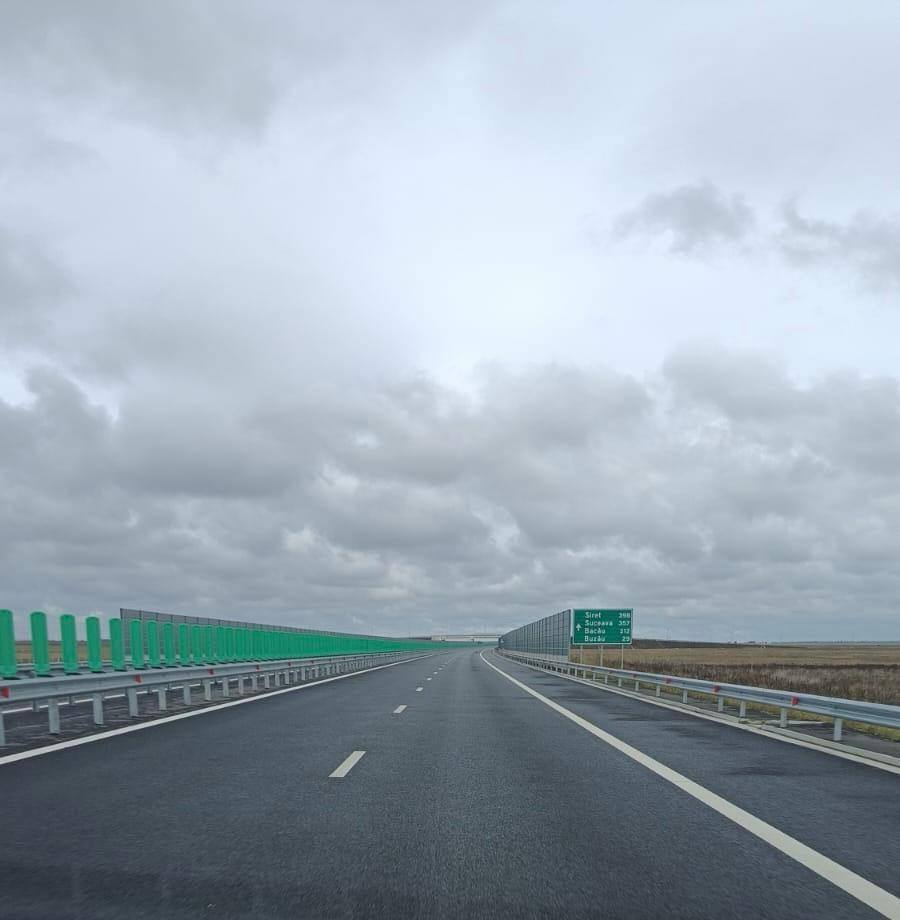 NEWS.ro: Traficul rutier pe autostrada A7 Ploieşti-Adjud, reluat întrucât condiţiile meteo s-au îmbunătăţit