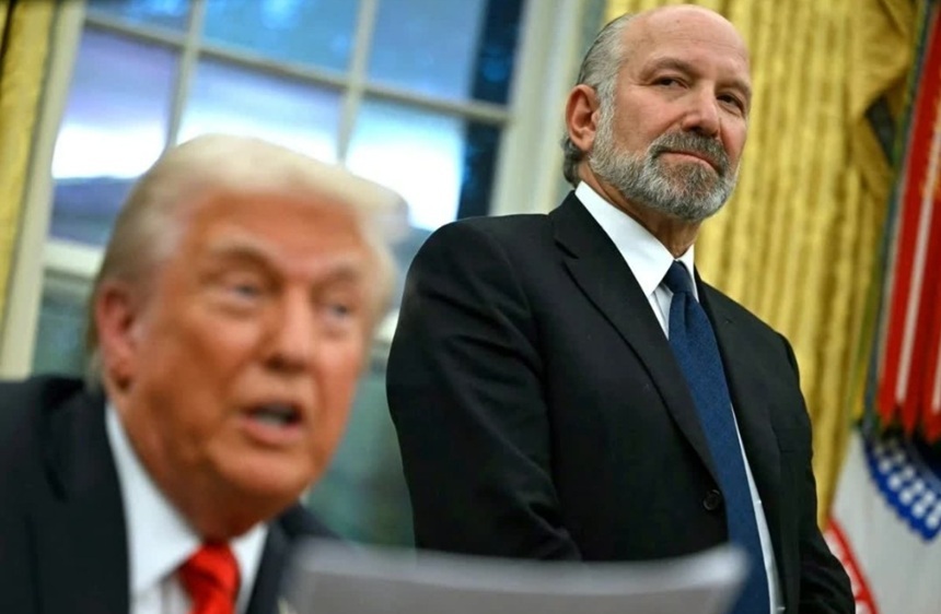 NEWS.ro: Trump îl ”susţine total” pe Howard Lutnick, anunţă Casa Albă, după ce secretarul Comerţului recunoaşte în Senat întâlniri cu Feffrey Epstein