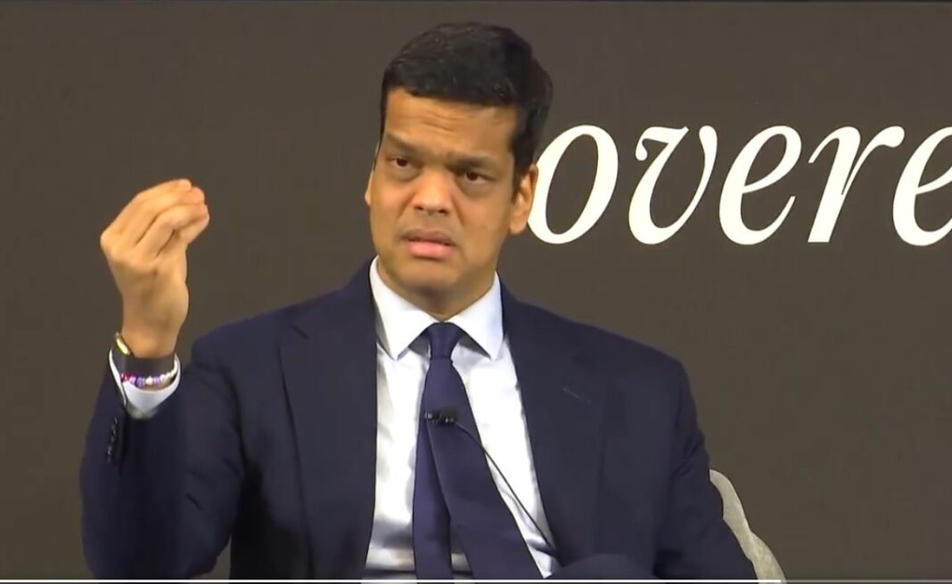 NEWS.ro: UE trebuie să renunţe la „pesimismul” cu privire la inteligenţa artificială, transmite un oficial al Casei Albe. Consilierul principal al preşedintelui american Donald Trump critică dur Legea privind IA adoptată de Bruxelles