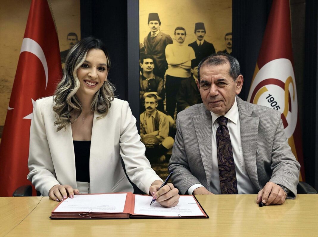 NEWS.ro: Volei feminin: Alexia Căruţaşu şi-a prelungit contractul cu Galatasaray; ea joacă şi pentru naţionala Turciei din iunie 2025