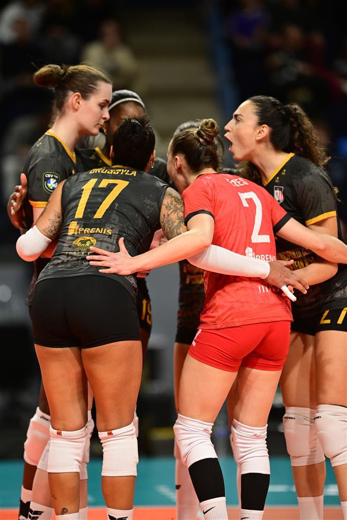 NEWS.ro: Volei feminin: CSO Voluntari – Volei Alba Blaj, scor 2-3, în turul semifinalelor Cupei României
