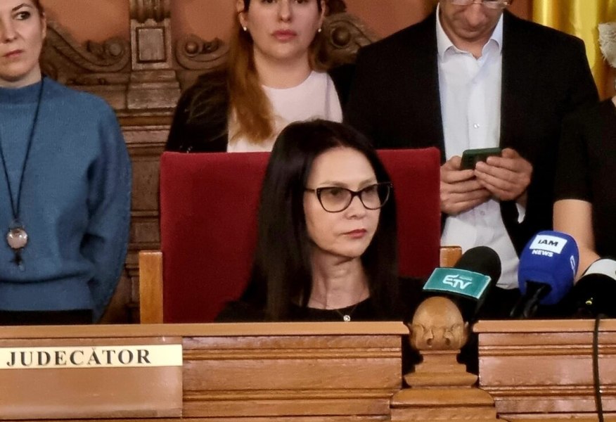 Nicușor Dan a semnat decretul de pensionare a judecătoarei Ionela Tudor, cunoscută pentru expresia „m-a sunat Lia”