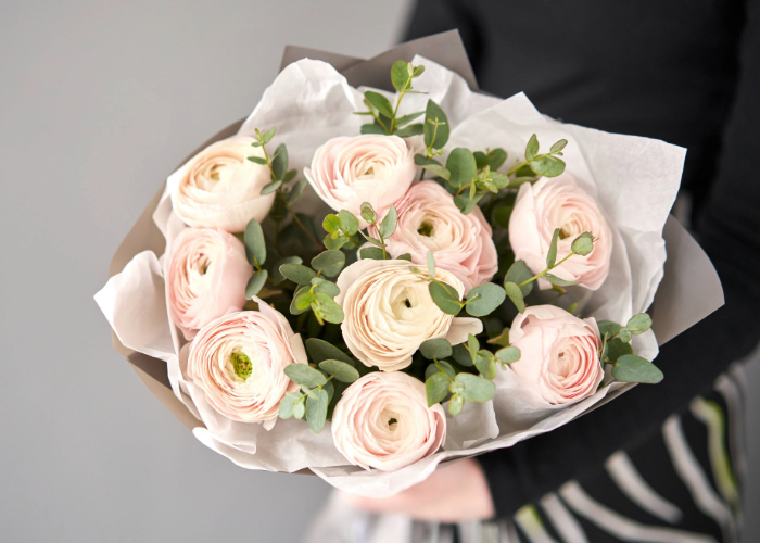 (P) Floria.ro: 1 şi 8 Martie rămân zile-cheie, dar cererea se extinde pe o săptămână; 40% dintre comenzi vin din diaspora