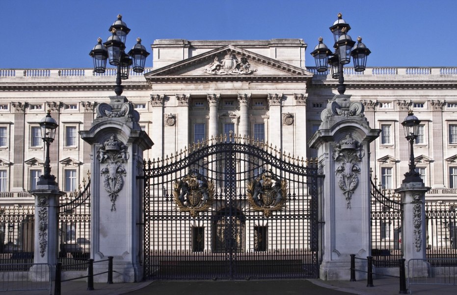 Palatul Buckingham nu se va opune unei modificări legislative privind excluderea fostului prinț Andrew din linia de succesiune