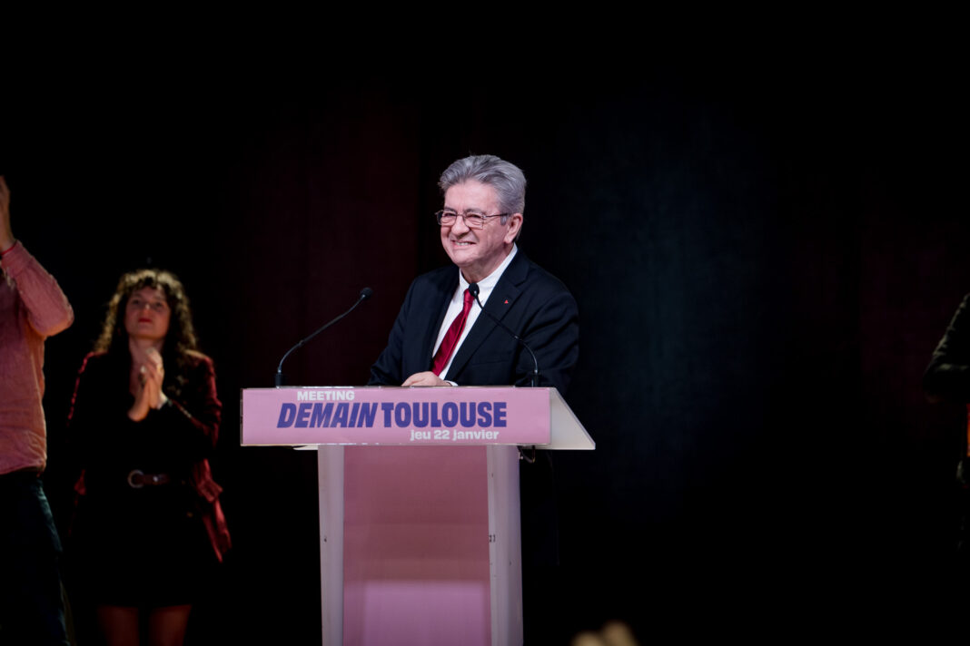 Partidul Franța Nesupusă (LFI) este acum clasificat ca partid de extremă stânga de către ministerul de interne de la Paris. Liderul Jean-Luc Mélenchon: “Decizie de republică bananieră”