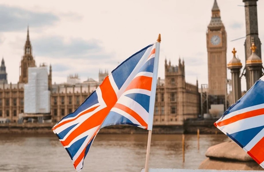 Permisul de intrare în Marea Britanie a devenit obligatoriu: cât costă și cum obții ETA
