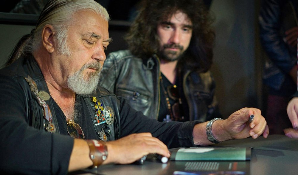 „PHOENIX - Povestea fără cuvinte”, albumul despre legendara trupă rock, semnat de Cristian Radu Nema, nominalizat la Premiile Anului în Cultură