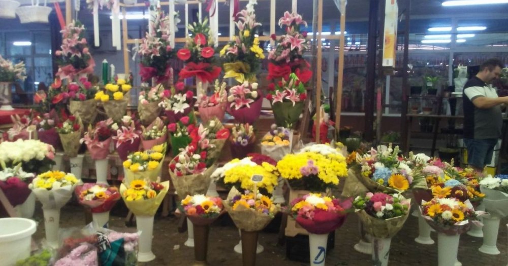 Piața florilor din România, în plină expansiune în ciuda declinului producătorilor locali