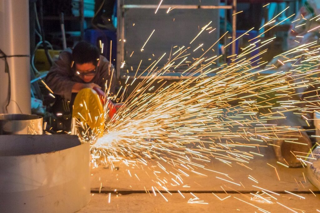Premierul Bavariei vrea ca angajații să lucreze suplimentar o oră pe săptămână / ”Ne-ar aduce o creștere economică uriașă și nu e o cerință exagerată”