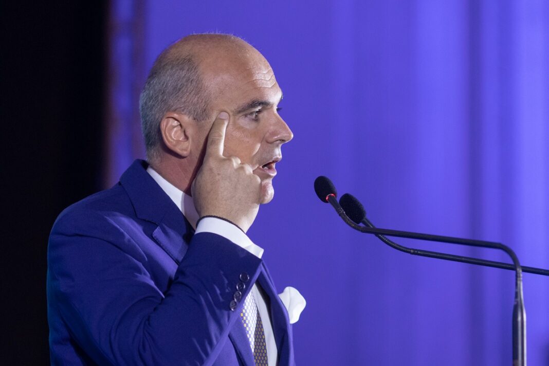 Rareș Bogdan: Cine crede că Ilie Bolojan trebui schimbat greșește. Are 6-7% peste partid
