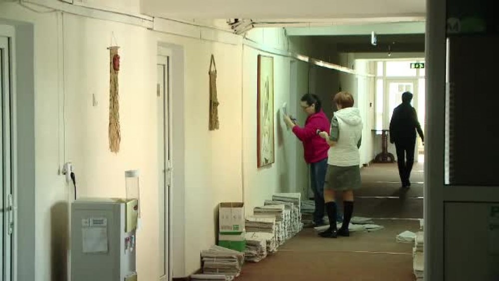 Reforma în administrație: 30% mai puține posturi în prefecturi și scheme de personal reduse în toate primăriile