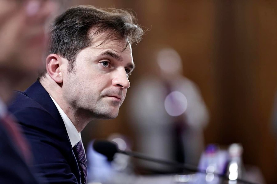 Revoltă a sindicatelor împotriva fostului ministru Sebastian Burduja, după ce a spus că la stat lucrează „incompetenți, hoți sau nebuni”