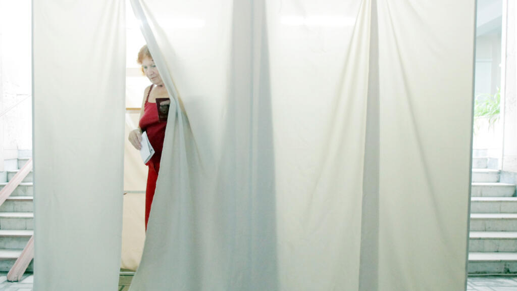 RFI: Raportul american este „un cadou” pentru Kremlin. Alegerile din R. Moldova au fost interferate de Rusia, nu de UE