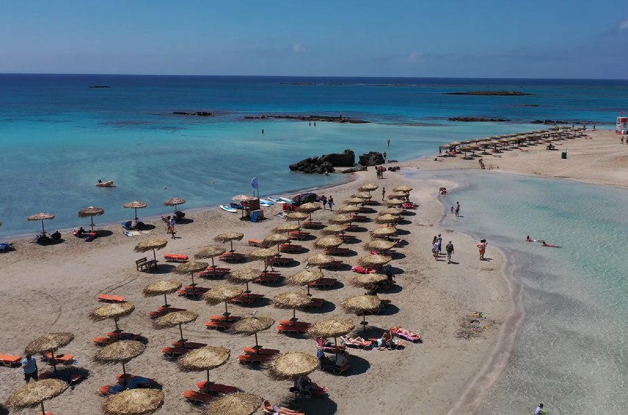 Românii preferă escapadele la mare pentru o „resetare mintală” în 2026