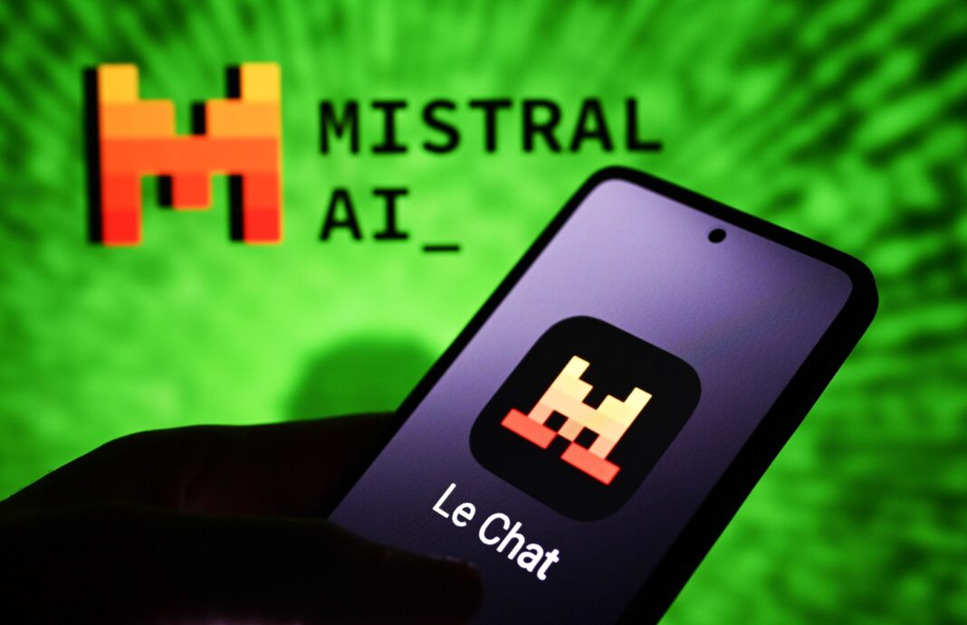 Semne încurajatoare pentru AI-ul european: Veniturile companiei franceze Mistral au depășit 400 de milioane de dolari, pe fondul luptei pentru independență tehnologică