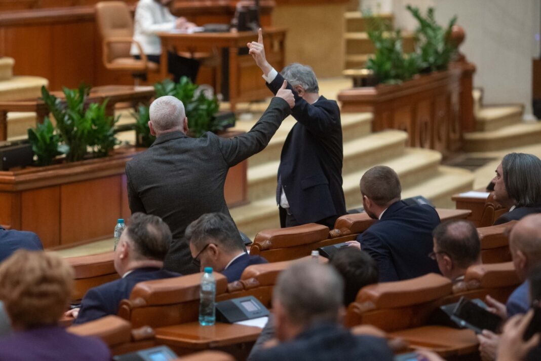 Senatul a respins moțiunile simple pe Educație și pe Acordul UE-MERCOSUR
