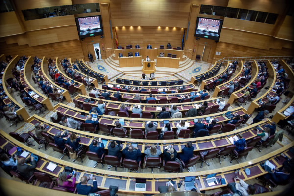 Senatul votează luni moţiunea simplă împotriva ministrului interimar al Educaţiei, Ilie Bolojan / ”Este o politică simplă: ştim cât costă educaţia, dar nu o plătim”