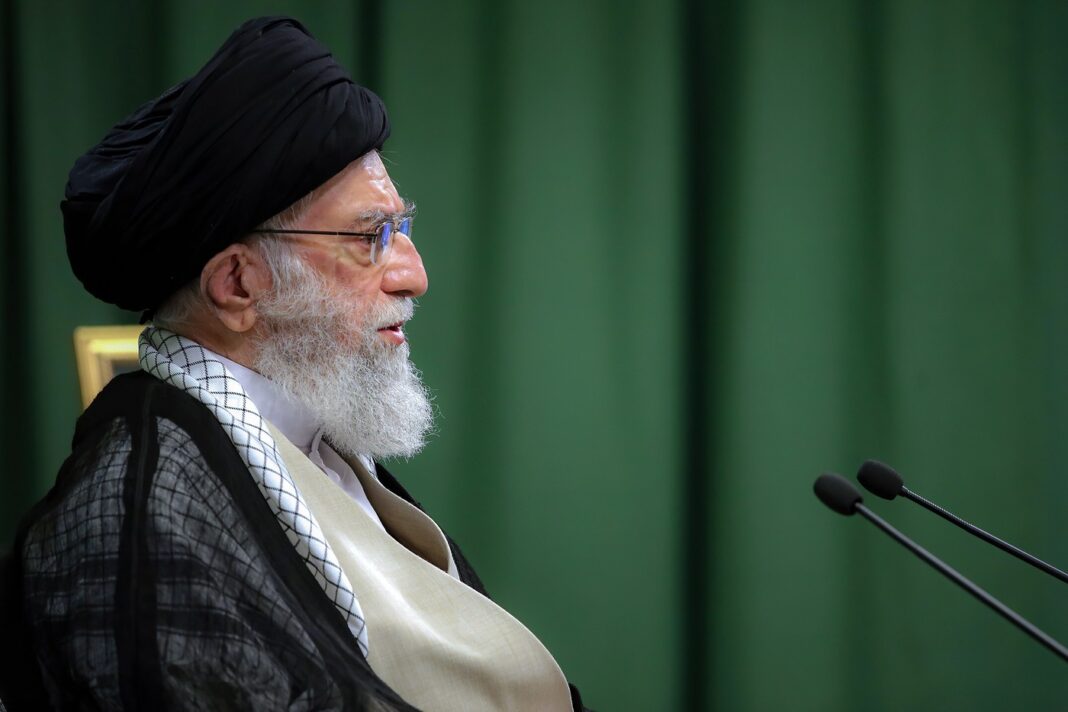 SUA au pregătit lângă Iran cea mai mare putere aeriană de la invazia Irakului din 2003 / Cât de departe ar merge Trump într-o campanie aeriană dacă regimul Khameni ar răspunde prin violență