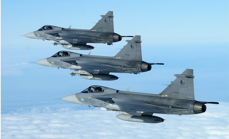 Suedia va trimite avioane de luptă în patrulare în jurul Groenlandei ca parte a misiunii Santinela Arctică a NATO