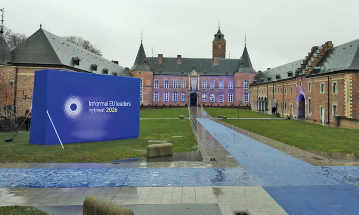 Summitul Draghi: liderii UE s-au retras între zidurile unui castel belgian pentru a discuta despre viitorul UE şi cum poate fi făcută Europa mai competitivă. Draghi, industria, analişti şi multă lume cer, de urgenţă, măsuri concrete