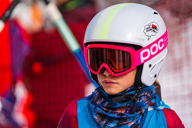 #superstories. Business sportiv. Pariul ZF pe pe viitorii campioni. Ana Popa, 11 ani, schi: Schiul, prin programul de antrenamente aproape zilnice pe care îl am, m-a ajutat să fiu mai ordonată şi eficientă