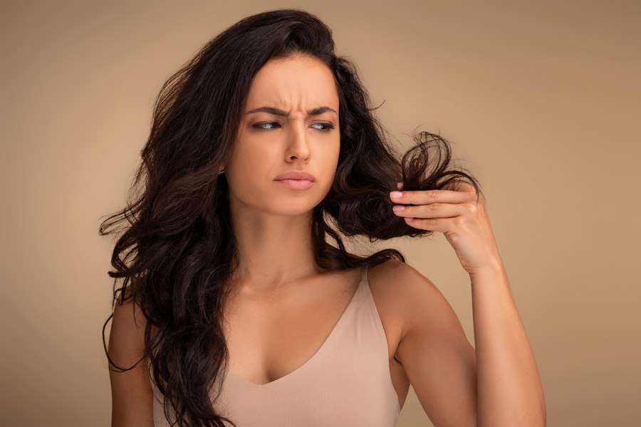 Tehnica japoneză de spălare a părului care pune accent pe sănătatea scalpului