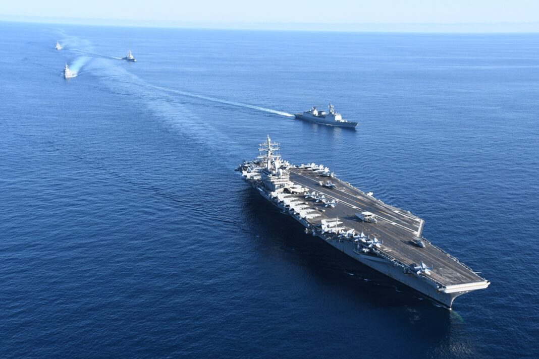 Trump anunţă că un al doilea portavion american va pleca spre Golf şi avertizează Iranul