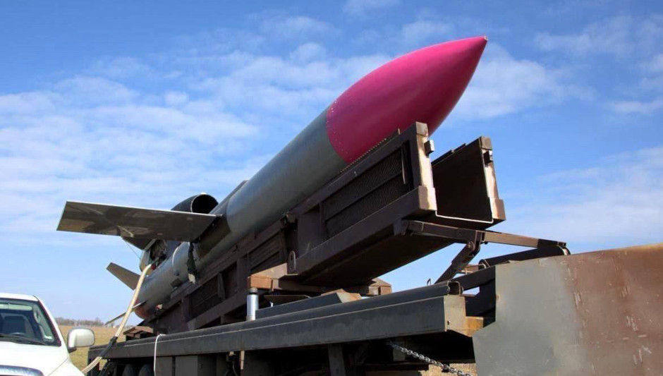 Ucraina a atacat o fabrică rusească de rachete hipersonice Oreşnik aflată la 1500 de km de graniță / Forțele Kievului au folosit o rachetă de croazieră tip Flamingo