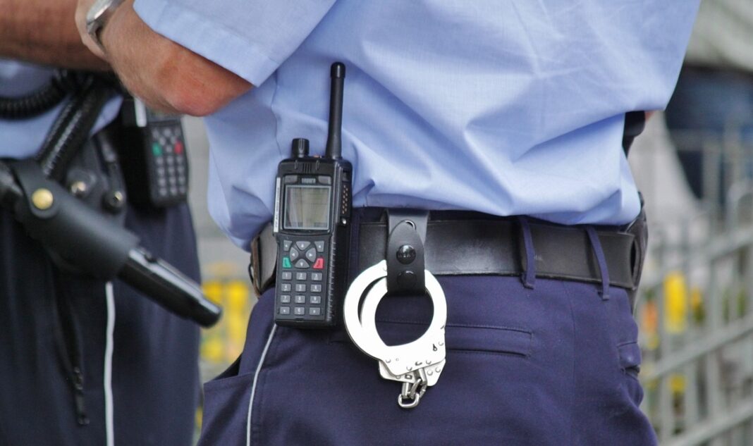 Un bărbat înregistrat ca agresor sexual în Marea Britanie conducea o asociație pentru protecția copiilor în Sibiu / A fost trimis în judecată pentru pornografie infantilă