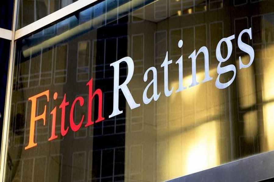 Un economist traduce ce ne spune ratingul Fitch: Dacă se face rotativa, ne așteaptă prăpastia