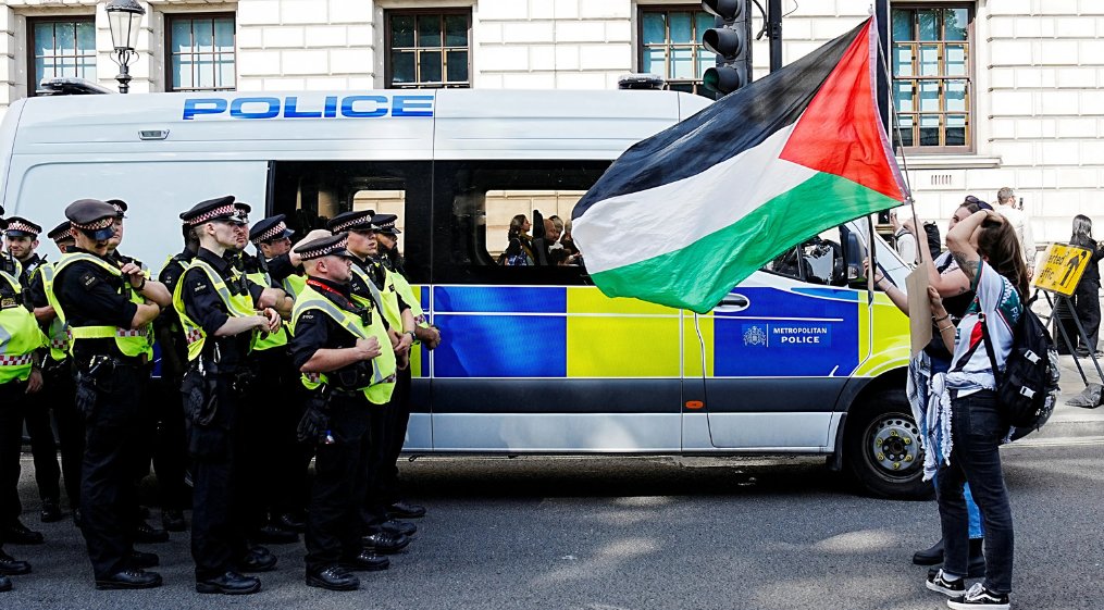 Un partid din Marea Britanie propune înființarea unei structuri asemănătoare ICE din SUA / Susține că ar trebui să se expulzeze anual cel puțin 300.000 de oameni