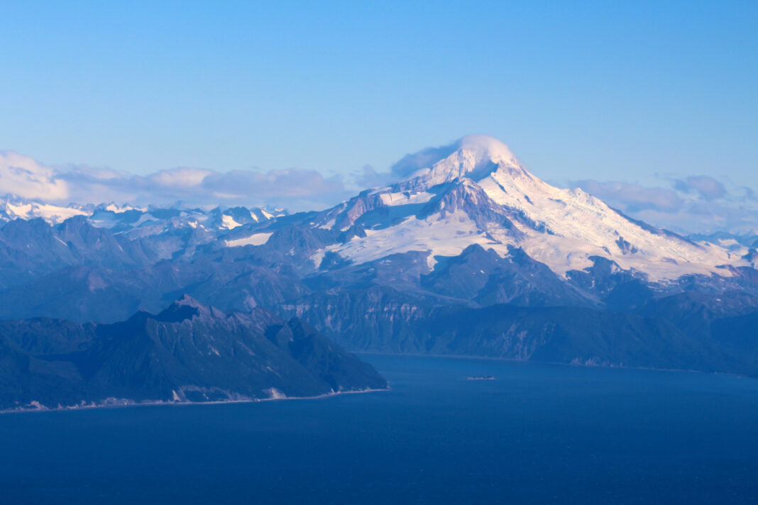 Unul dintre apropiaţii lui Trump se asociază cu firma rusă Novatek pentru exploatarea gazelor în Alaska (New York Times)