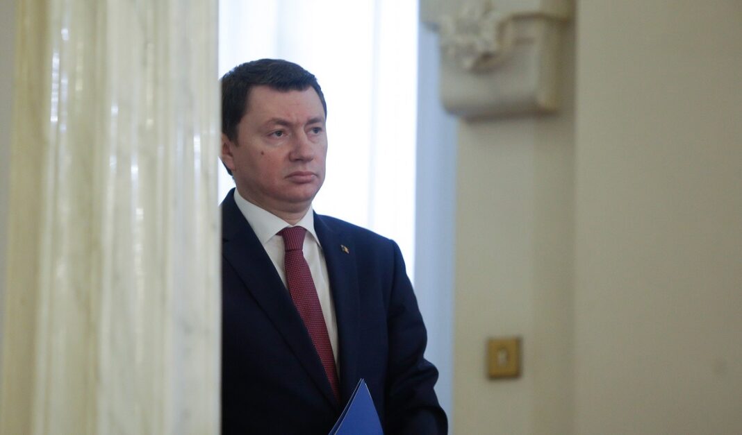 Viceguvernatorul BNR Cosmin Marinescu, mesaje dure: Nu există alternativă la necesitatea consolidării fiscale / Declinul economiei a devenit vizibil începând cu 2024 / Creșterea consumului în România a susținut creșterea producției în alte țări / Stabilitatea politică este prioritară