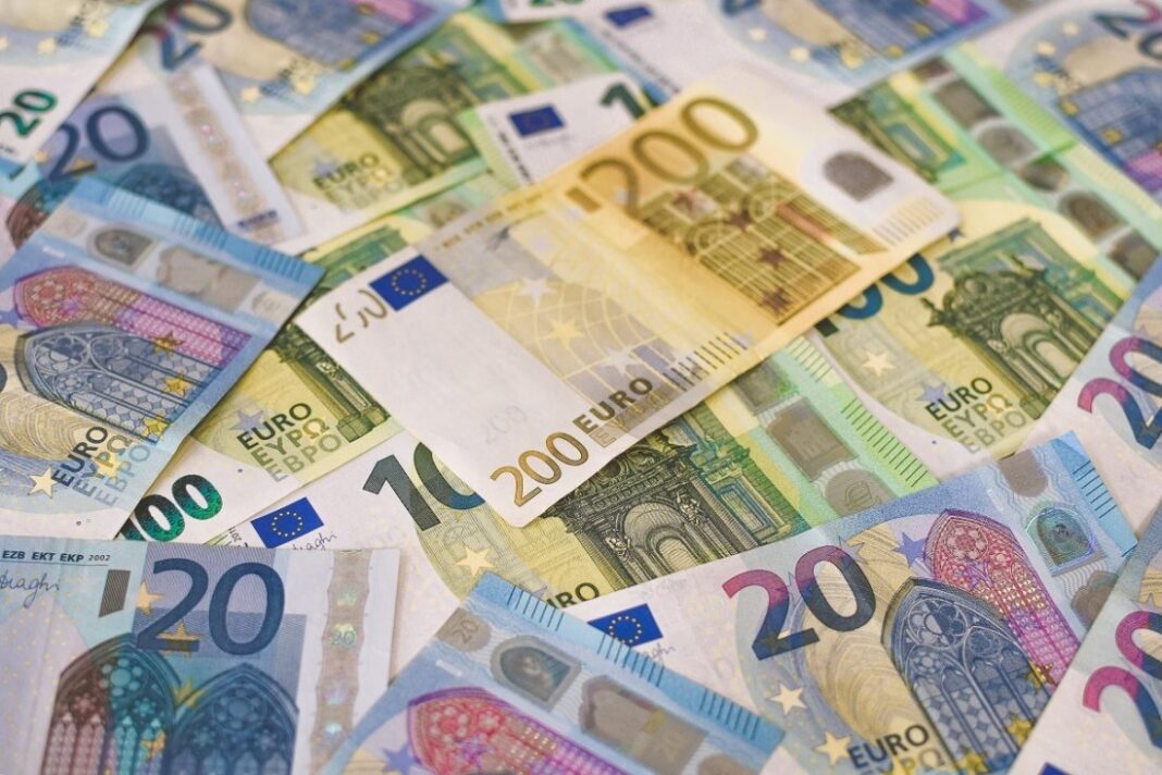 Vicepremierul Tánczos Barna: Avem un pachet de relansare economică cu buget de un miliard euro pentru investiţiile mari și câteva sute de milioane de euro pentru investițiile mici