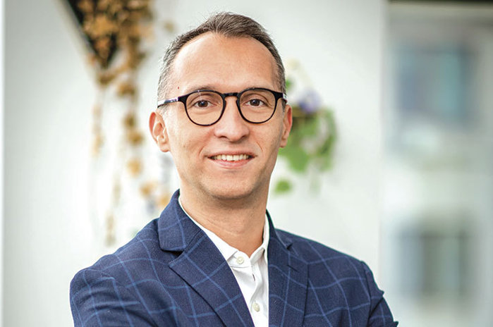 ZF Deschiderea de astăzi la Bursă. Mihai Constantinescu, investitor: Creşterea Bursei reflectă atât fluxurile de capital local, cât şi pregătirea României pentru statutul complet de piaţă emergentă, care atrage tot mai mult interes instituţional