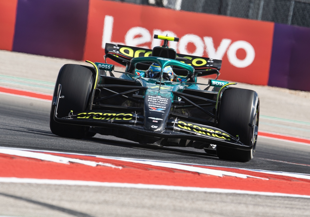Adrian Newey confirmă că Aston Martin nu va putea termina MP din Australia: „Oglinzile cad, stopurile cad”