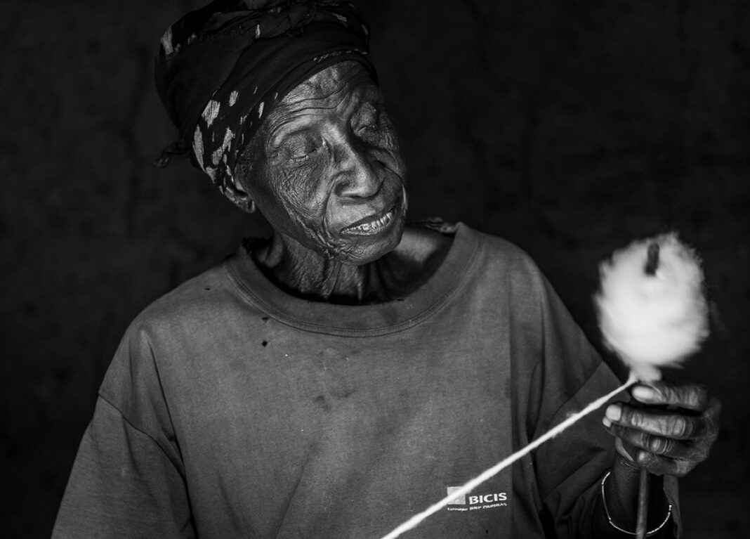 Adunarea Generală ONU proclamă comerţul cu sclavi africani drept „cea mai gravă crimă împotriva umanităţii”