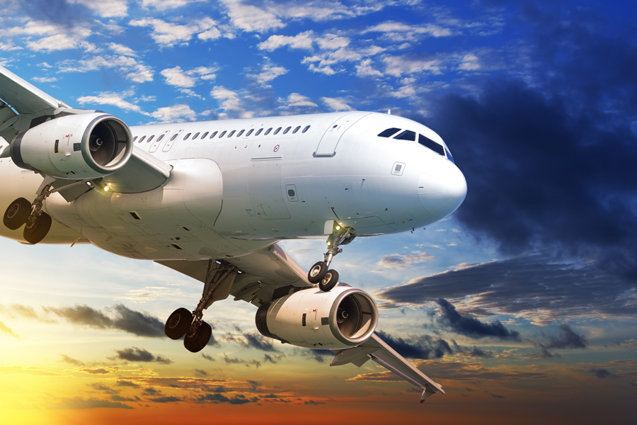 ​Aeroporturi închise, dar biletele se vând în continuare. Companiile aeriene încă vând bilete de avion către Doha sau Dubai cu riscul ca acestea să fie anulate