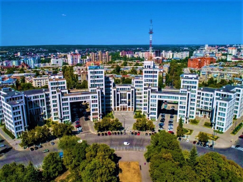 Alertele aeriene răsună în aproape toată Ucraina / Este preconizat un atac masiv al Rusiei
