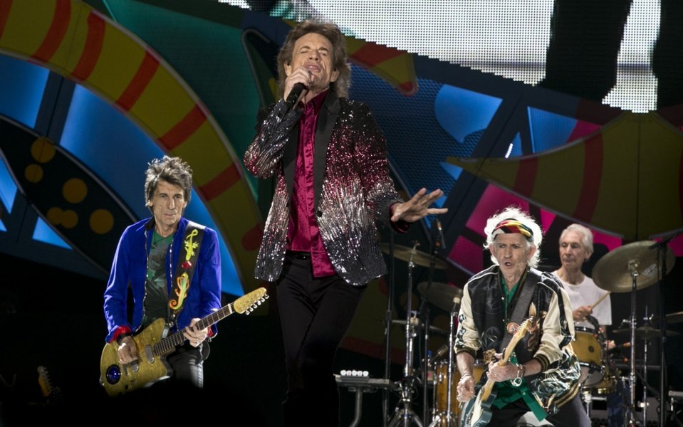 Anthropic, acuzată că a copiat şi reprodus versuri din hituri ale lui Bruno Mars, The Rolling Stones și alți muzicieni pentru a antrena AI