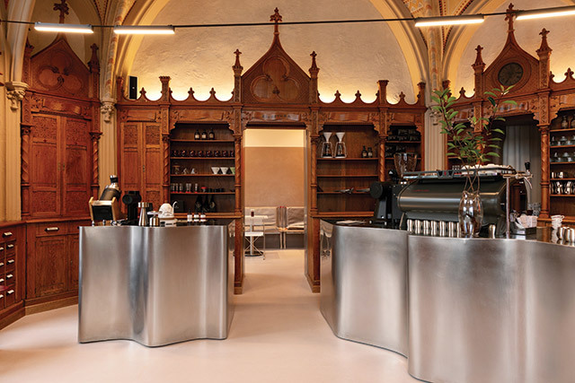 Aroma unei transformări reuşite sau cum a devenit o farmacie din 1893 una dintre cele mai frumoase cafenele din Cluj-Napoca Galerie FOTO